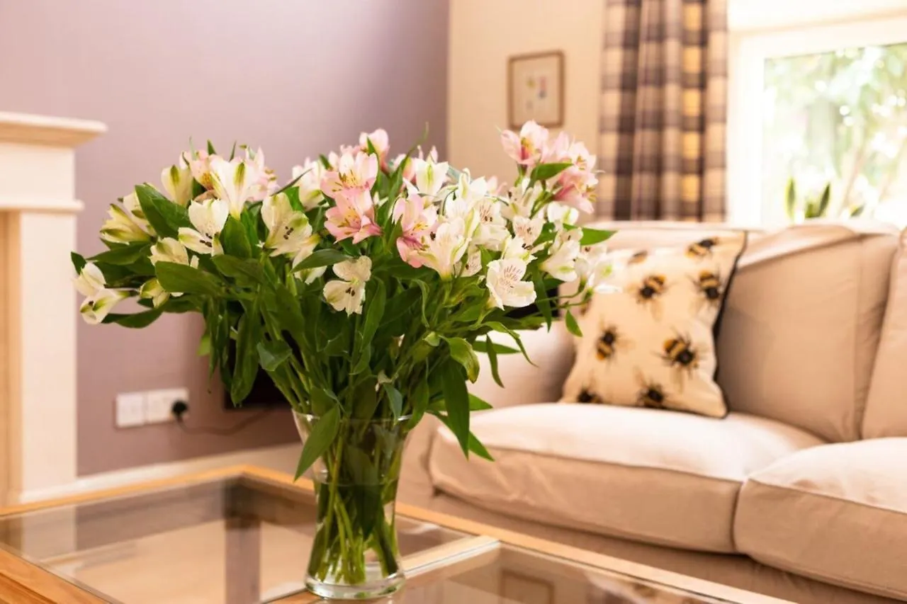 Dom wakacyjny Luxury Morningside Cottage With Patio Edynburg