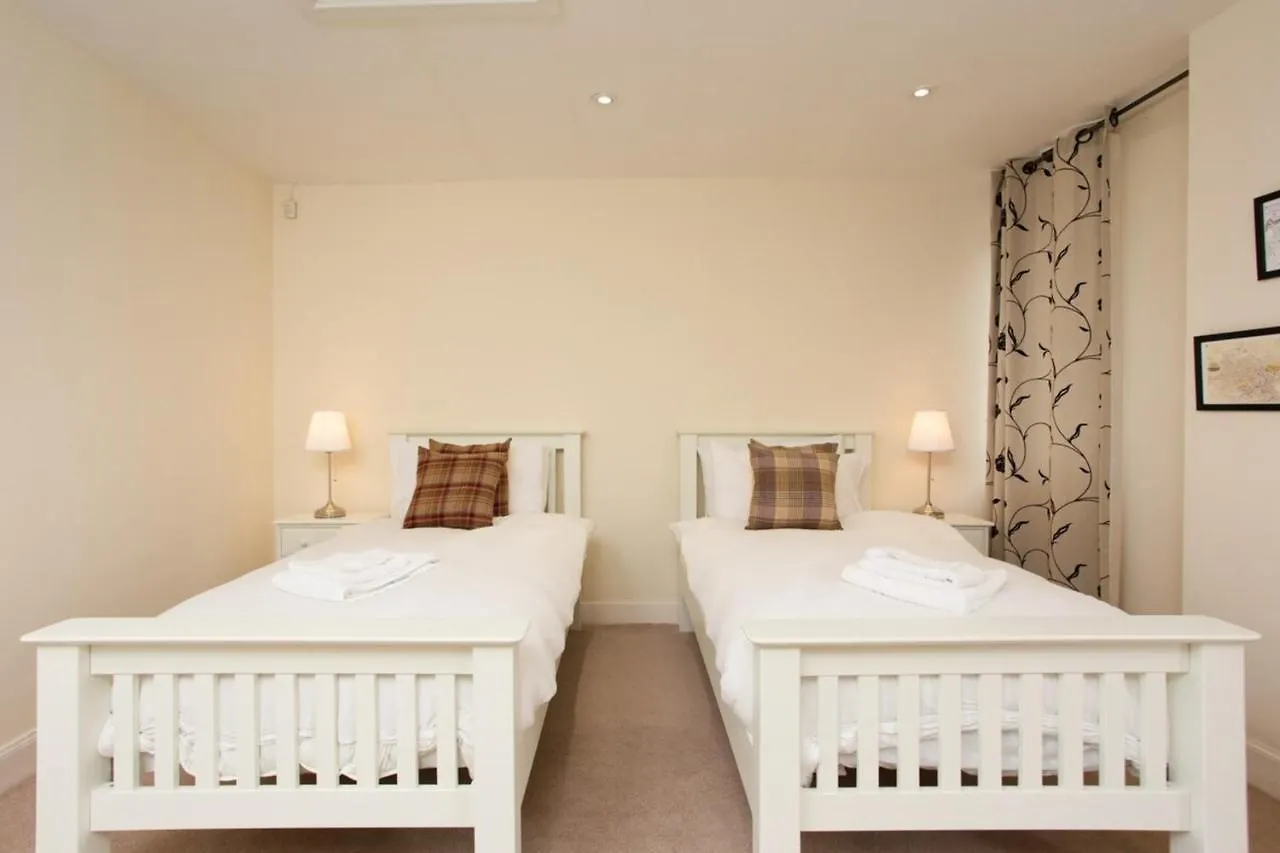 Luxury Morningside Cottage With Patio Edynburg